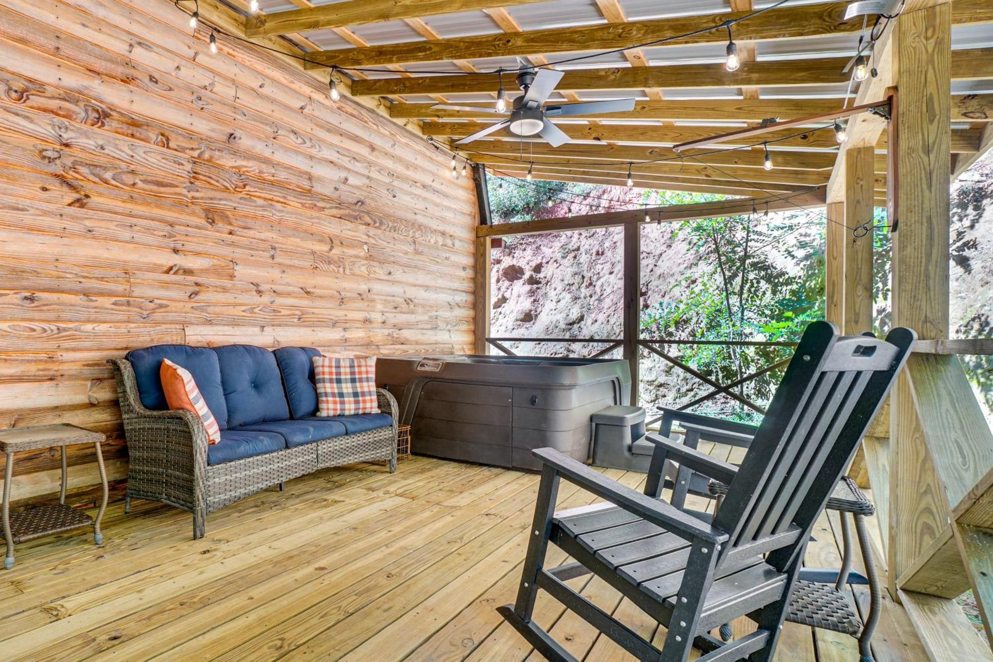Villa North Georgia Mtn Escape With Hot Tub And Games! Sautee Nacoochee Esterno foto
