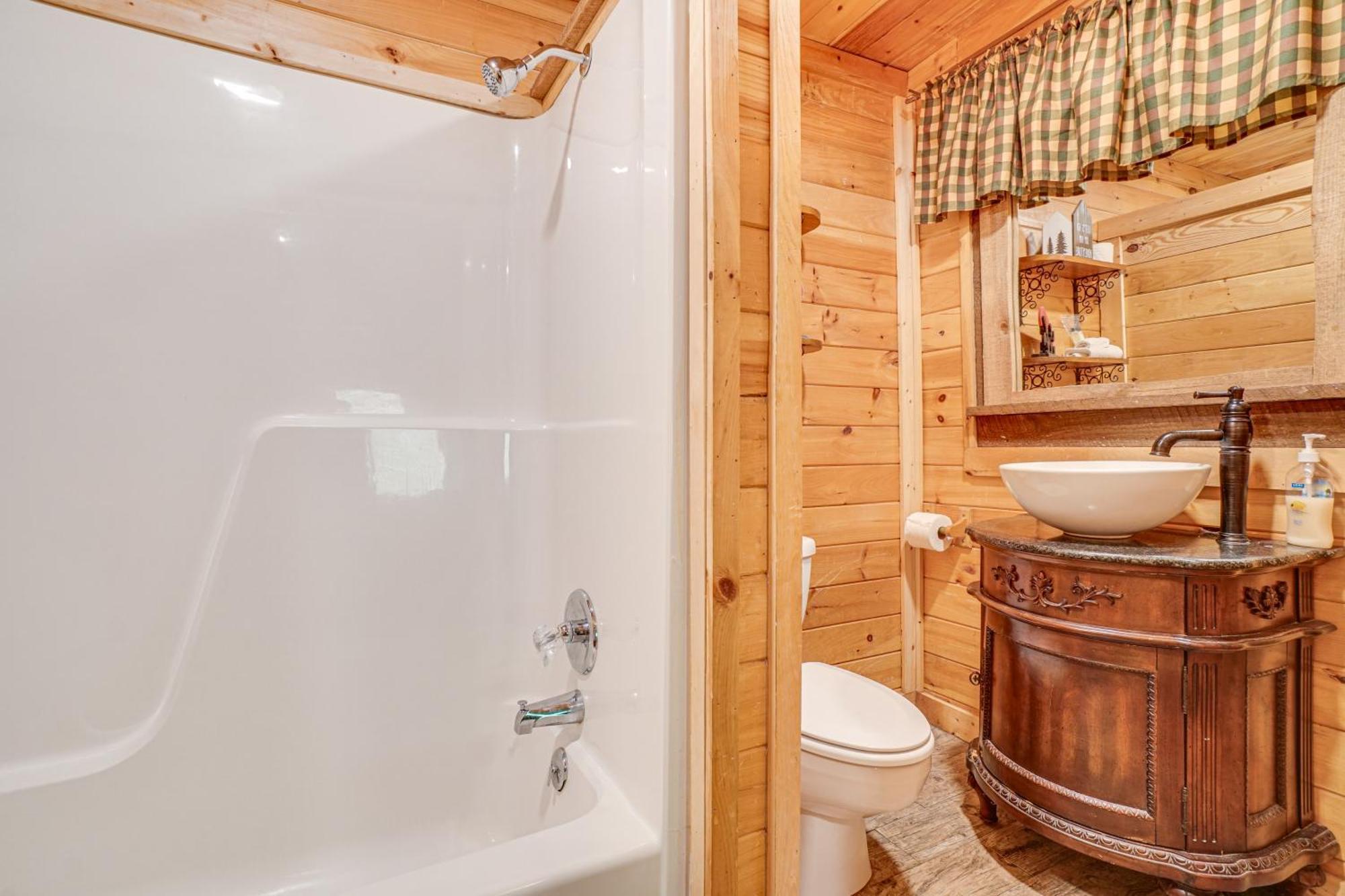 Villa North Georgia Mtn Escape With Hot Tub And Games! Sautee Nacoochee Esterno foto